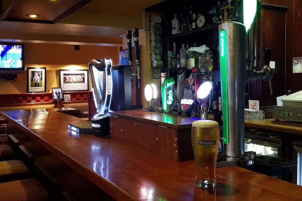 Central House Shillelagh Bagian luar foto